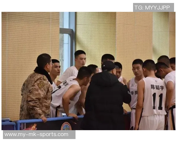 广东篮球比赛精彩纷呈球员们奋勇争先展现青春风采与团队精神 广东篮球比赛精彩纷呈球员们奋勇争先展现青春风采与团队精神